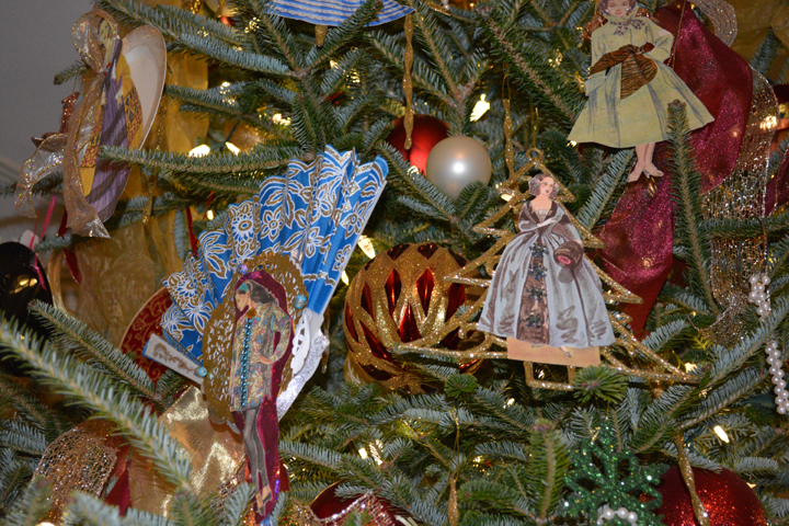 detail of the holiday tree at Laurel Hill