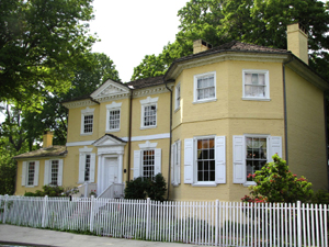 Historic Laurel Hill Mansion in summer
